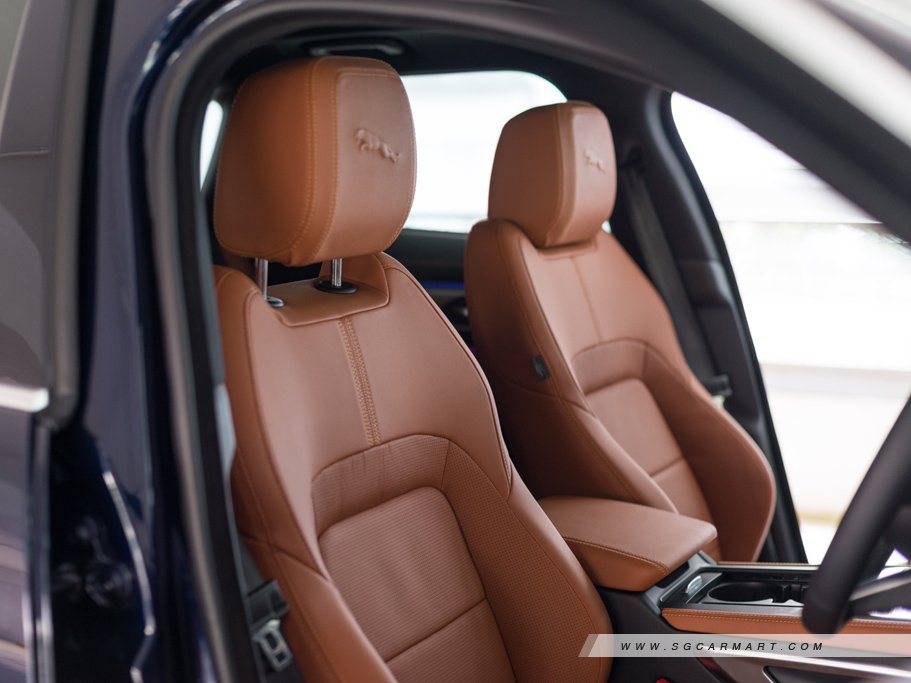 https://i.i-sgcm.com/new_cars/cars/21969/21969_g42