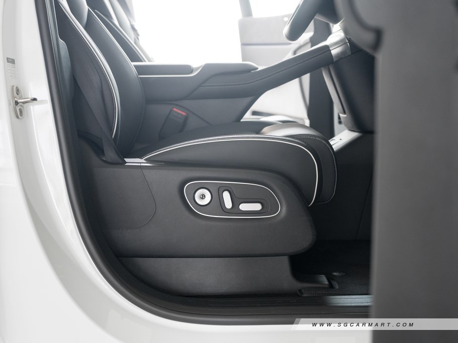 https://i.i-sgcm.com/new_cars/cars/21970/21970_g21