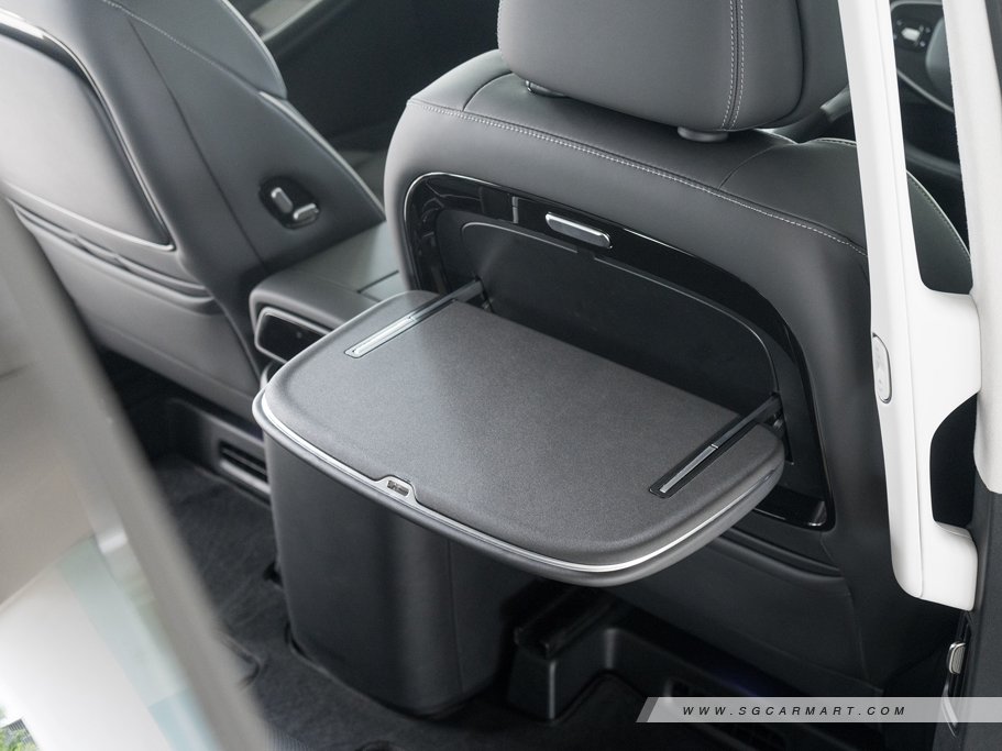https://i.i-sgcm.com/new_cars/cars/21970/21970_g26