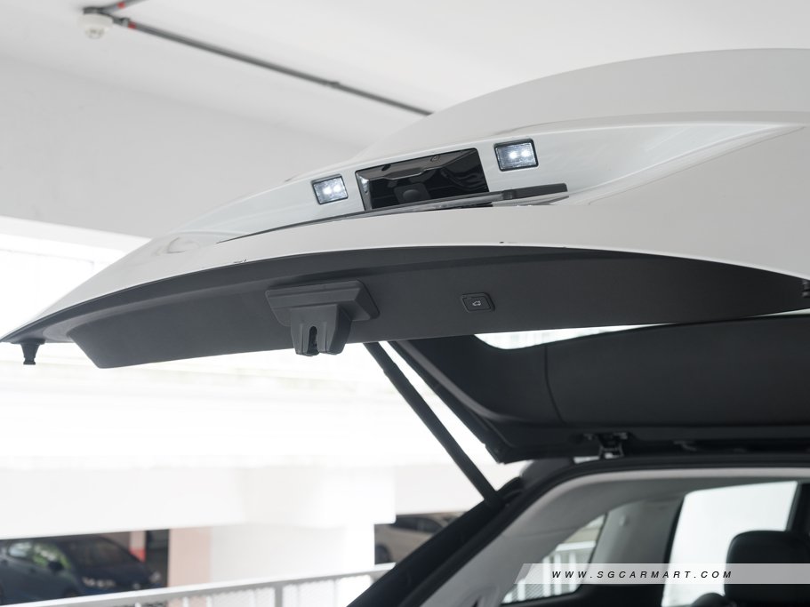 https://i.i-sgcm.com/new_cars/cars/21970/21970_g32