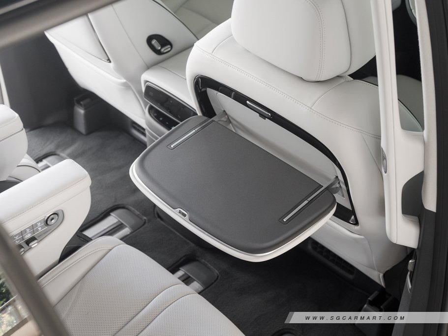 https://i.i-sgcm.com/new_cars/cars/21970/21970_g55