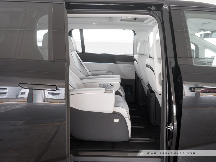 https://i.i-sgcm.com/new_cars/cars/21970/21970_g61