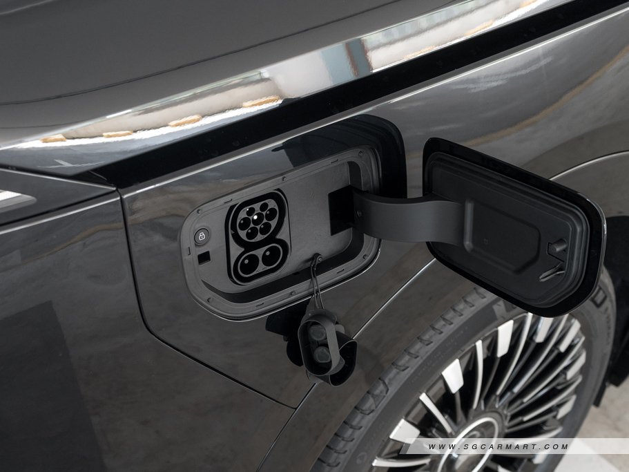 https://i.i-sgcm.com/new_cars/cars/21970/21970_g65