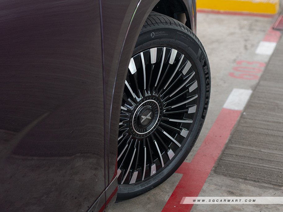 https://i.i-sgcm.com/new_cars/cars/21970/21970_g84