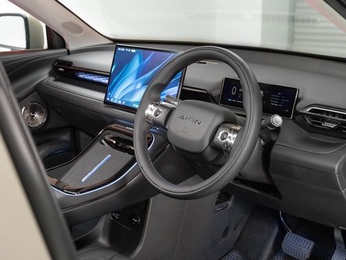 https://i.i-sgcm.com/new_cars/cars/21973/21973_g12