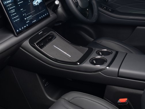 https://i.i-sgcm.com/new_cars/cars/21973/21973_g13