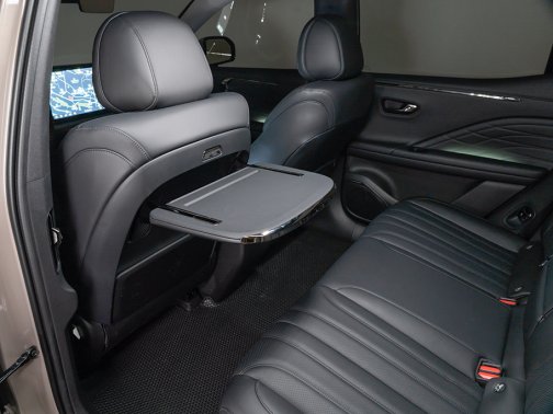 https://i.i-sgcm.com/new_cars/cars/21973/21973_g16