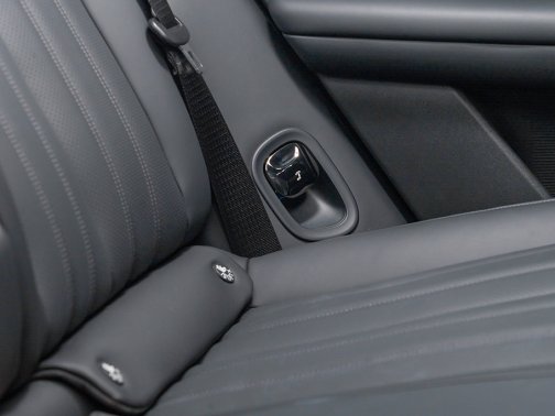 https://i.i-sgcm.com/new_cars/cars/21973/21973_g18