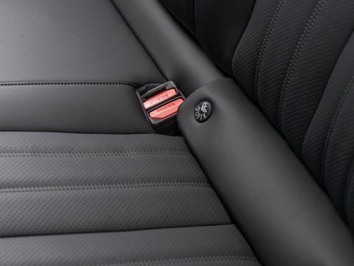 https://i.i-sgcm.com/new_cars/cars/21973/21973_g19