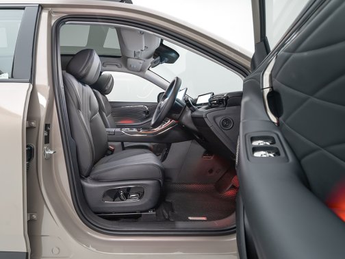 https://i.i-sgcm.com/new_cars/cars/21973/21973_g21