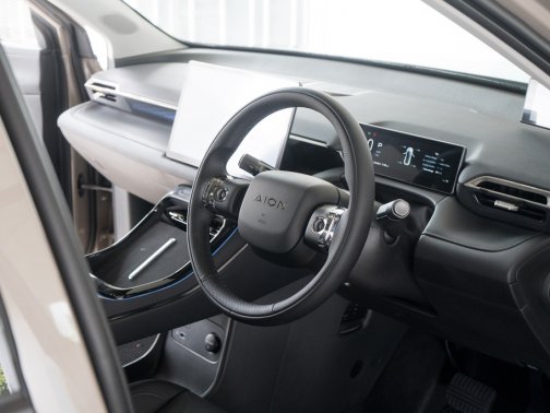 https://i.i-sgcm.com/new_cars/cars/21973/21973_g33