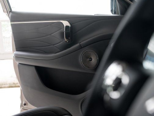 https://i.i-sgcm.com/new_cars/cars/21973/21973_g40