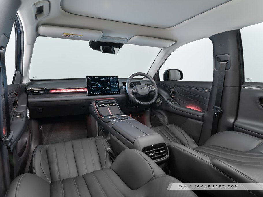 https://i.i-sgcm.com/new_cars/cars/21973/21973_g57