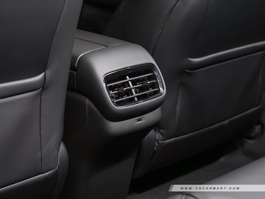https://i.i-sgcm.com/new_cars/cars/21973/21973_g60