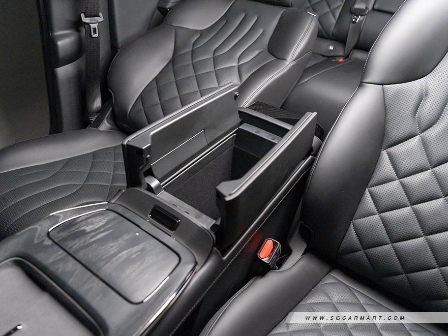 https://i.i-sgcm.com/new_cars/cars/21974/21974_g11