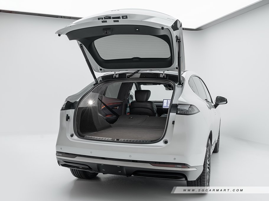 https://i.i-sgcm.com/new_cars/cars/21974/21974_g24