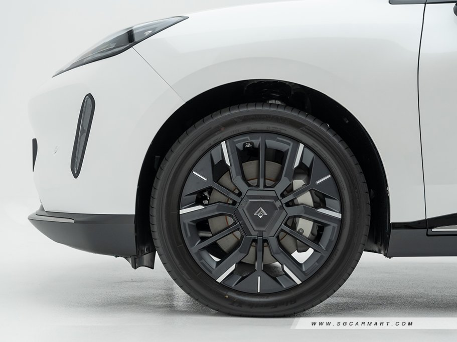 https://i.i-sgcm.com/new_cars/cars/21974/21974_g6