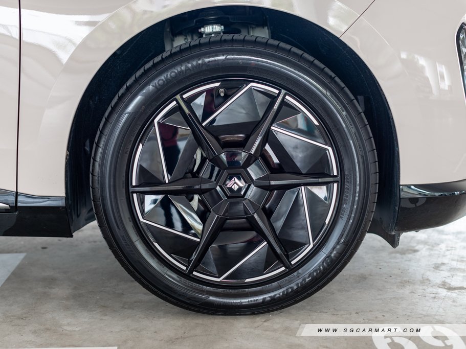 https://i.i-sgcm.com/new_cars/cars/21974/21974_g70