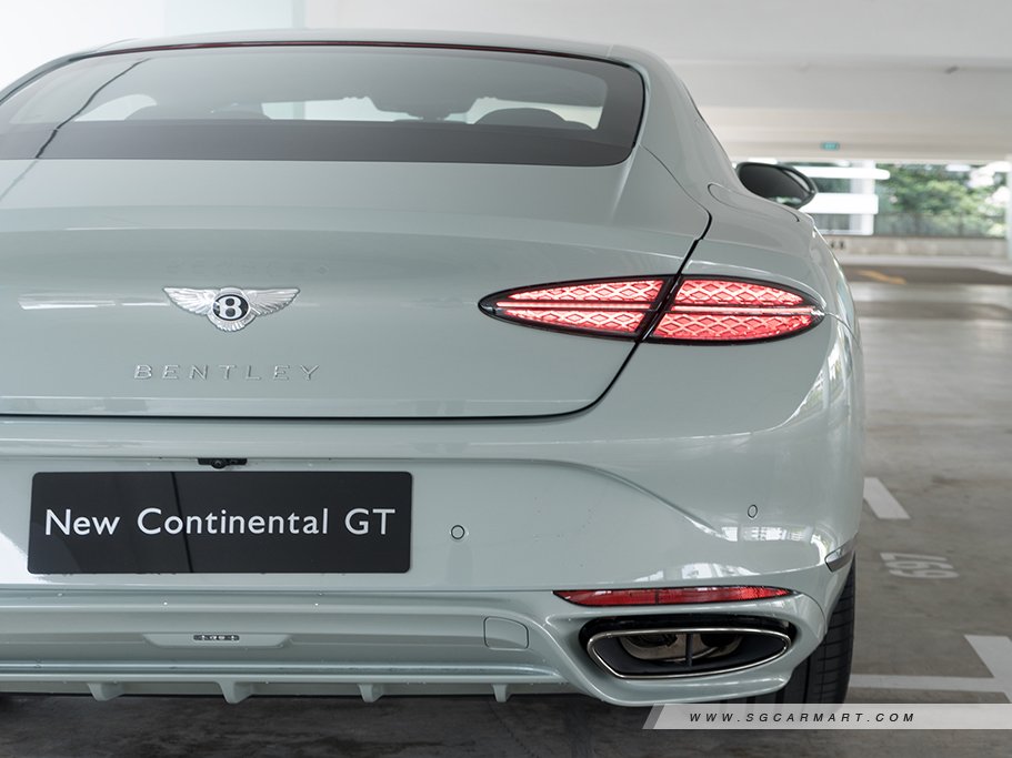 https://i.i-sgcm.com/new_cars/cars/21975/21975_g22