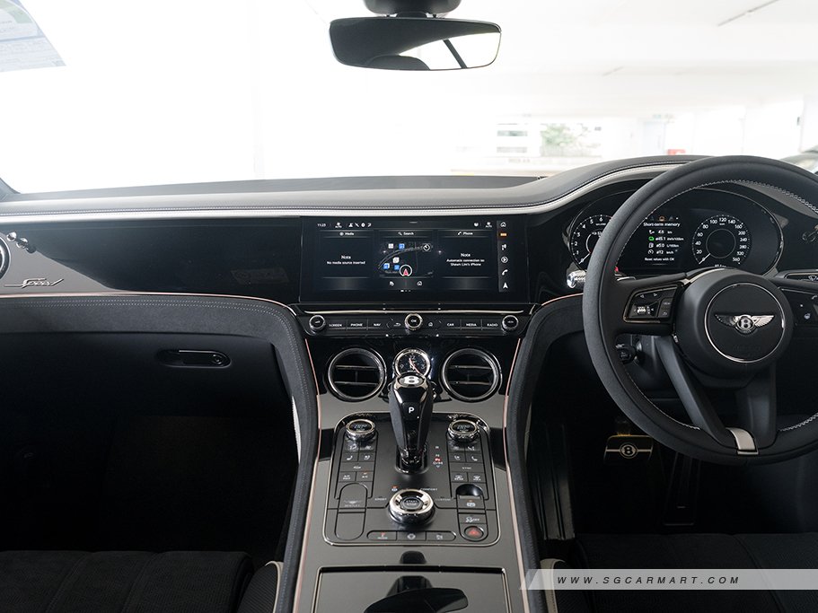 https://i.i-sgcm.com/new_cars/cars/21975/21975_g24