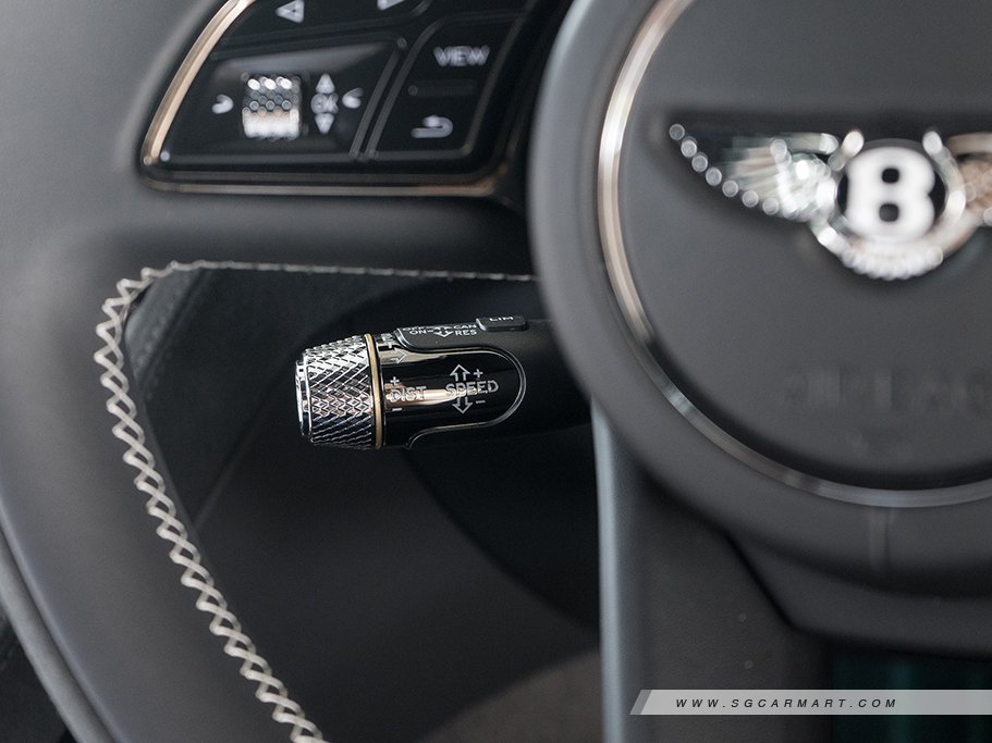 https://i.i-sgcm.com/new_cars/cars/21975/21975_g27