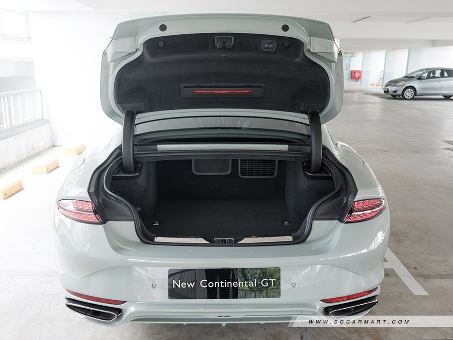 https://i.i-sgcm.com/new_cars/cars/21975/21975_g41