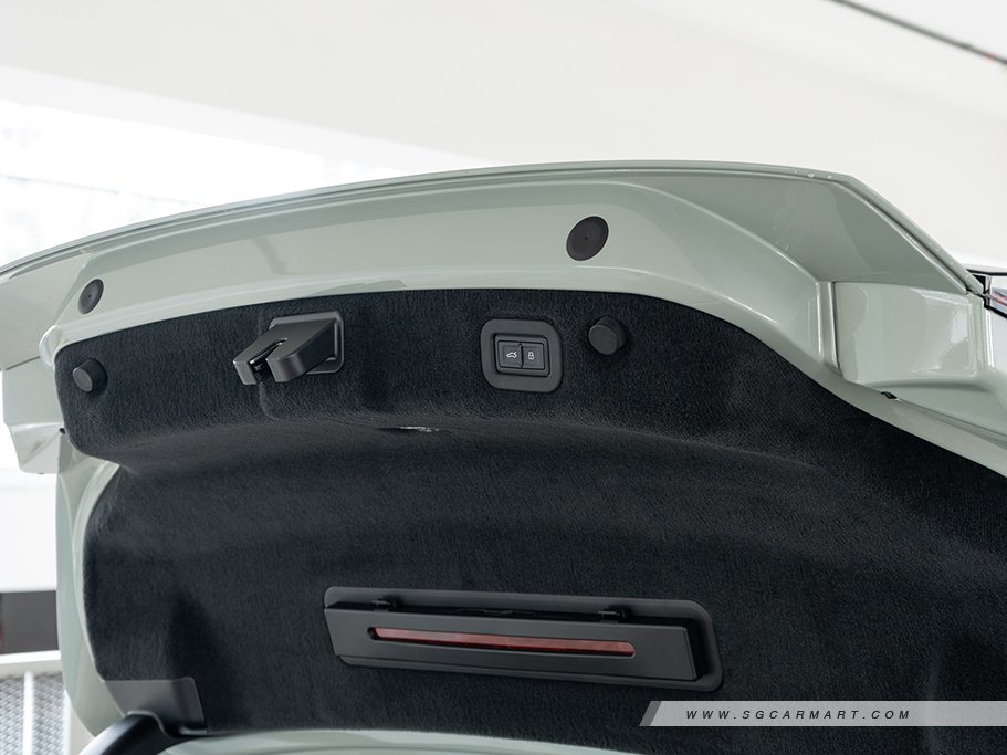 https://i.i-sgcm.com/new_cars/cars/21975/21975_g42