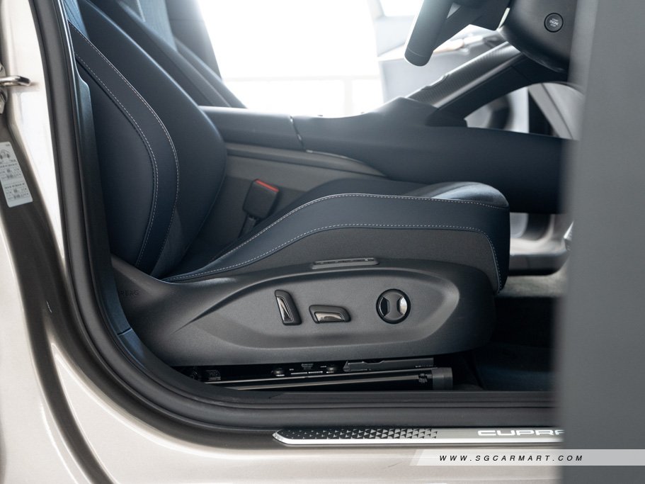 https://i.i-sgcm.com/new_cars/cars/21982/21982_g33