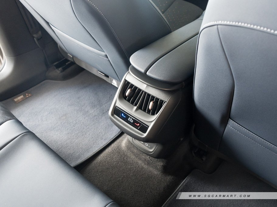 https://i.i-sgcm.com/new_cars/cars/21982/21982_g36