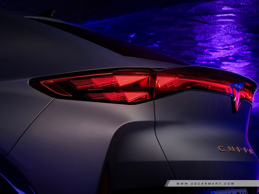 https://i.i-sgcm.com/new_cars/cars/21982/21982_g8