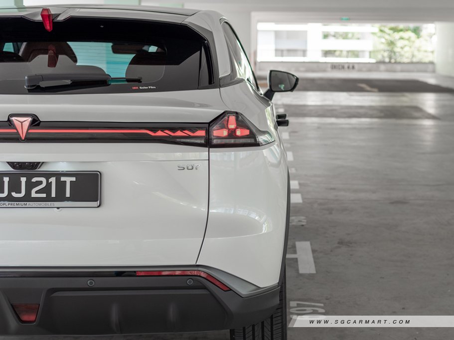 https://i.i-sgcm.com/new_cars/cars/21984/21984_g19