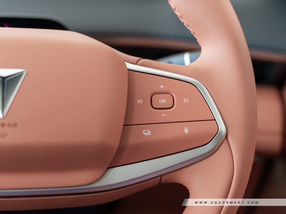 https://i.i-sgcm.com/new_cars/cars/21984/21984_g25