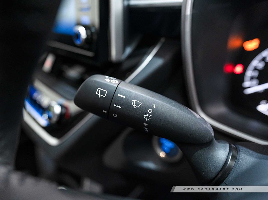 https://i.i-sgcm.com/new_cars/cars/21986/21986_g16