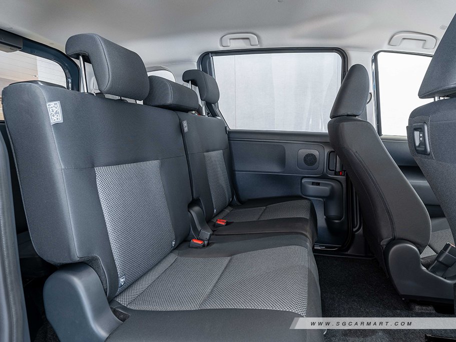 https://i.i-sgcm.com/new_cars/cars/21987/21987_g22