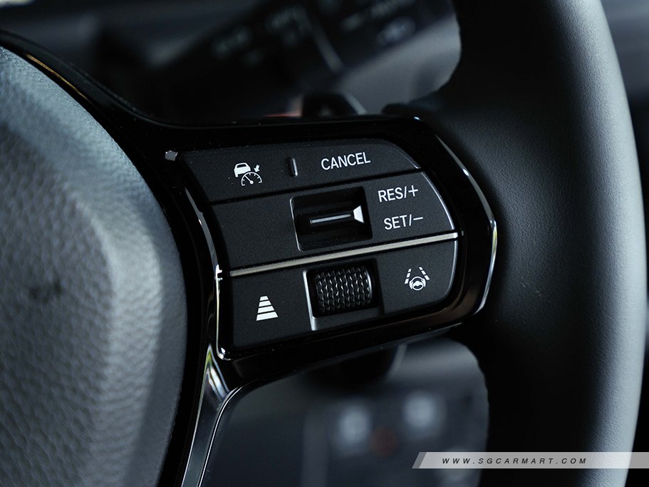 https://i.i-sgcm.com/new_cars/cars/21988/21988_g15