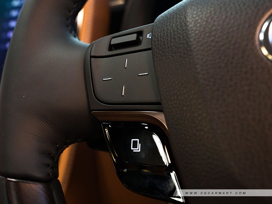 https://i.i-sgcm.com/new_cars/cars/21989/21989_g14