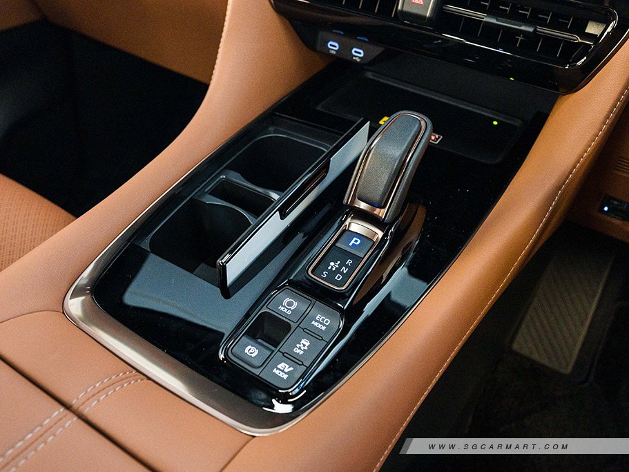 https://i.i-sgcm.com/new_cars/cars/21989/21989_g21