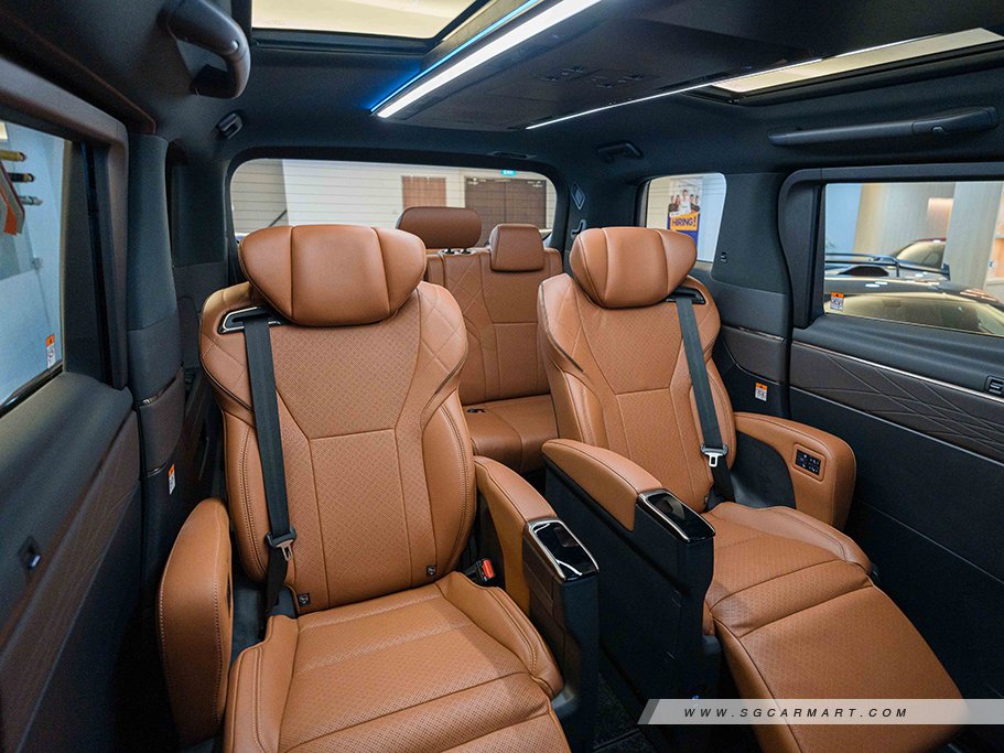 https://i.i-sgcm.com/new_cars/cars/21989/21989_g24