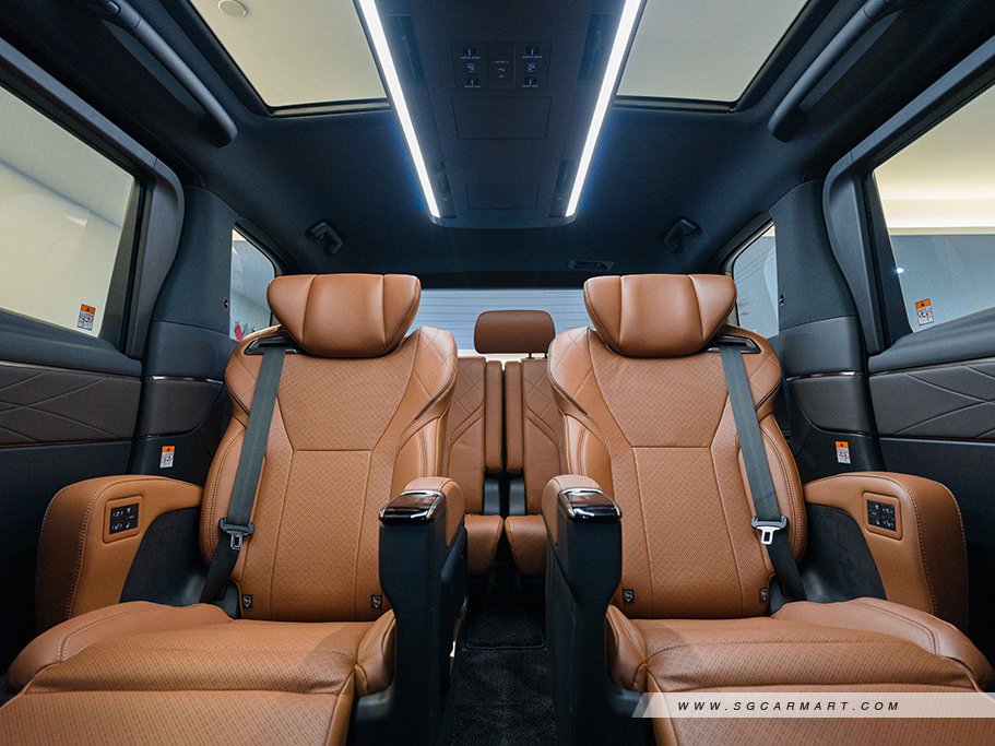 https://i.i-sgcm.com/new_cars/cars/21989/21989_g25