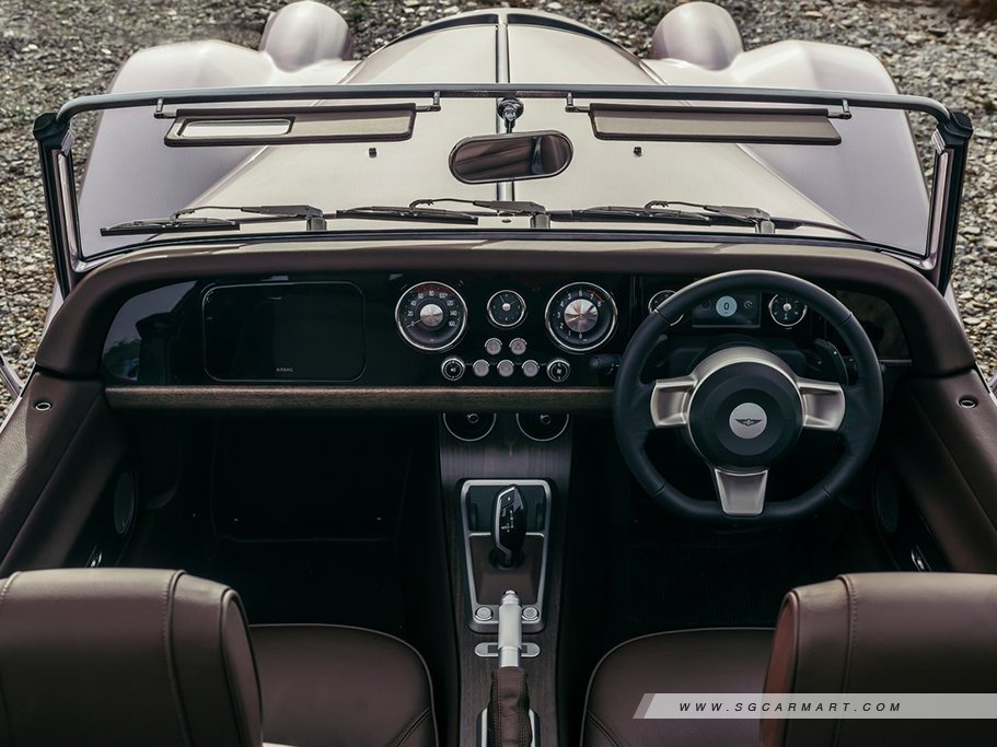 https://i.i-sgcm.com/new_cars/cars/21990/21990_g11