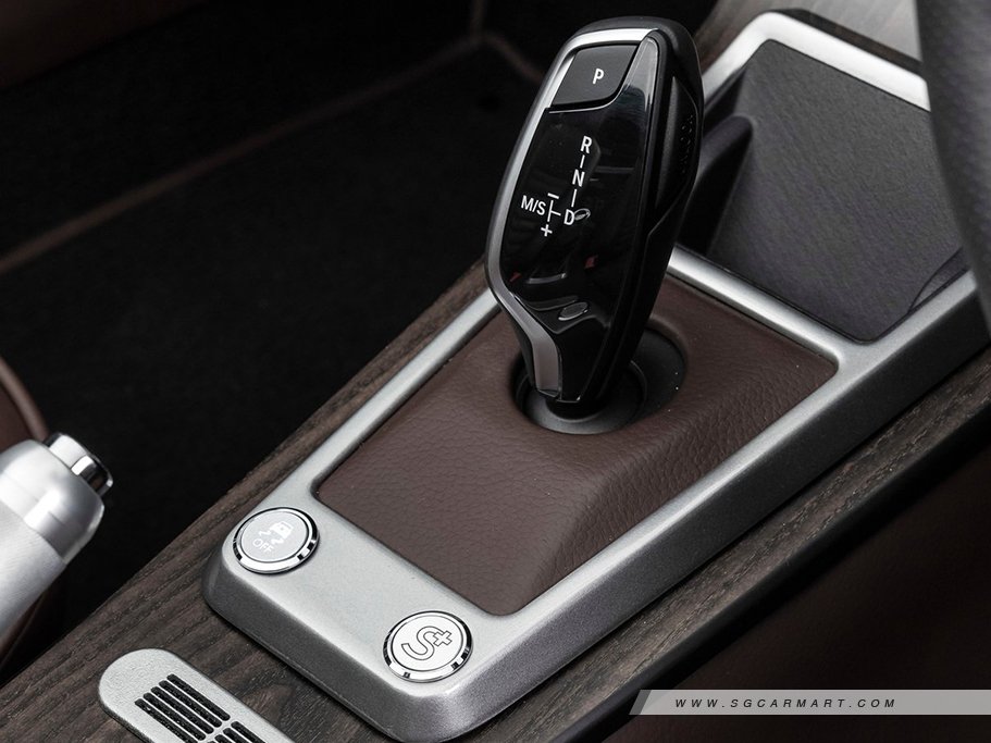 https://i.i-sgcm.com/new_cars/cars/21990/21990_g18