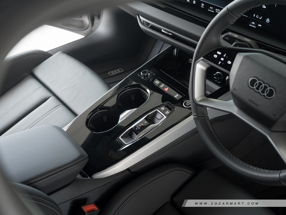 https://i.i-sgcm.com/new_cars/cars/21991/21991_g25
