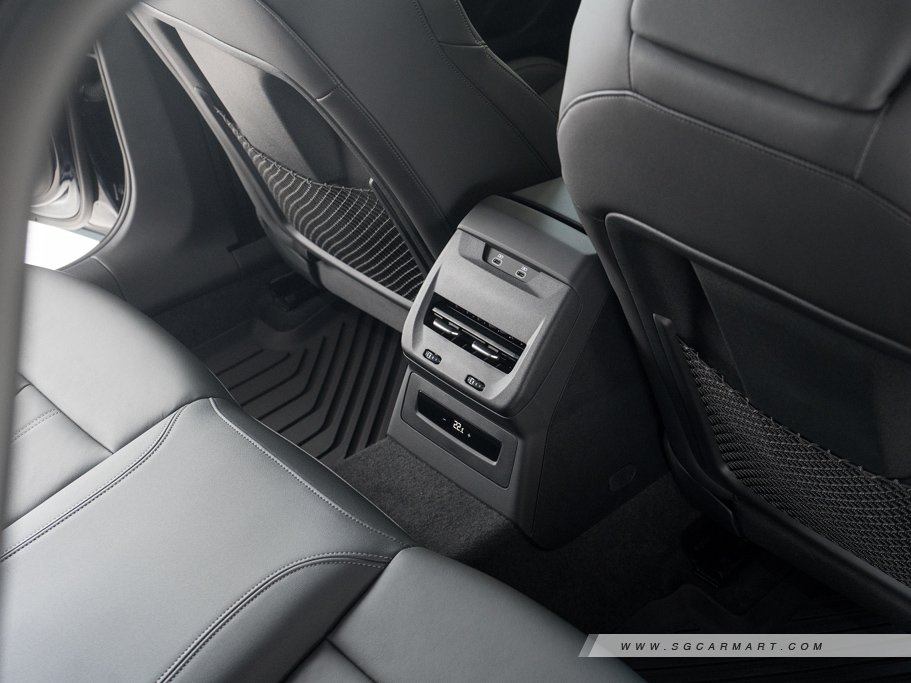 https://i.i-sgcm.com/new_cars/cars/21991/21991_g30