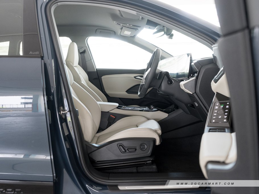 https://i.i-sgcm.com/new_cars/cars/21992/21992_g33