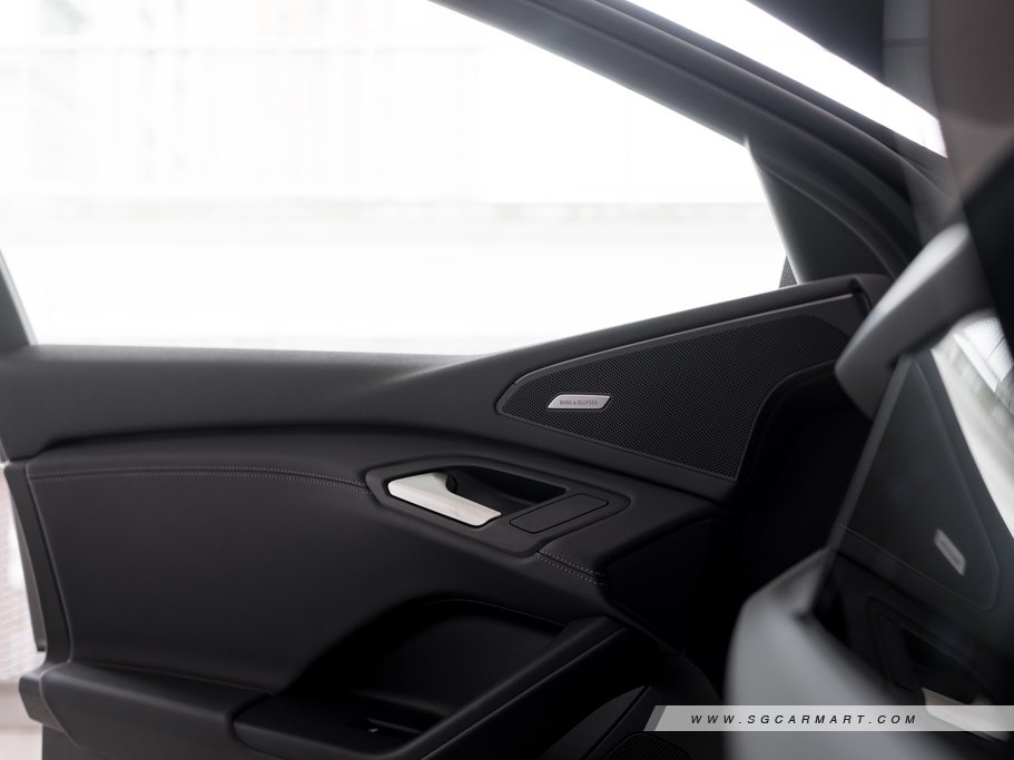https://i.i-sgcm.com/new_cars/cars/21992/21992_g53