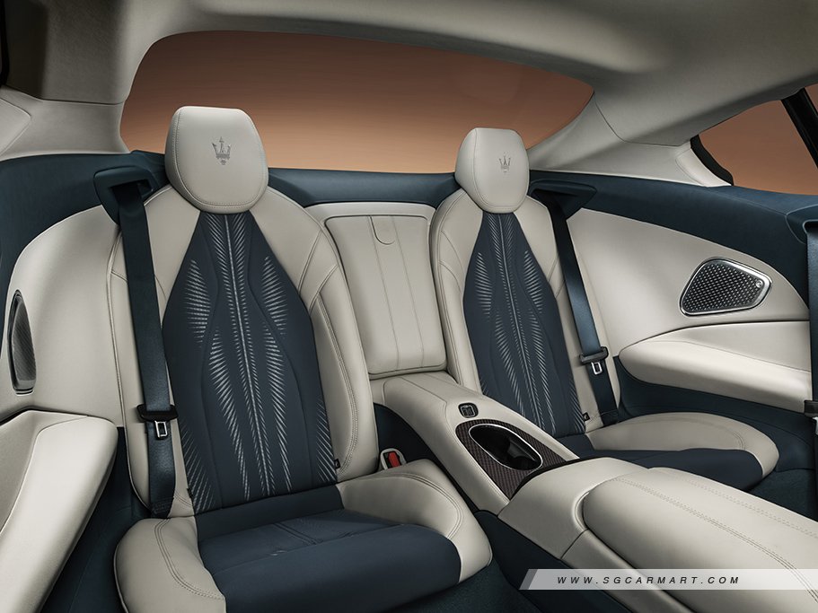 https://i.i-sgcm.com/new_cars/cars/21993/21993_g18