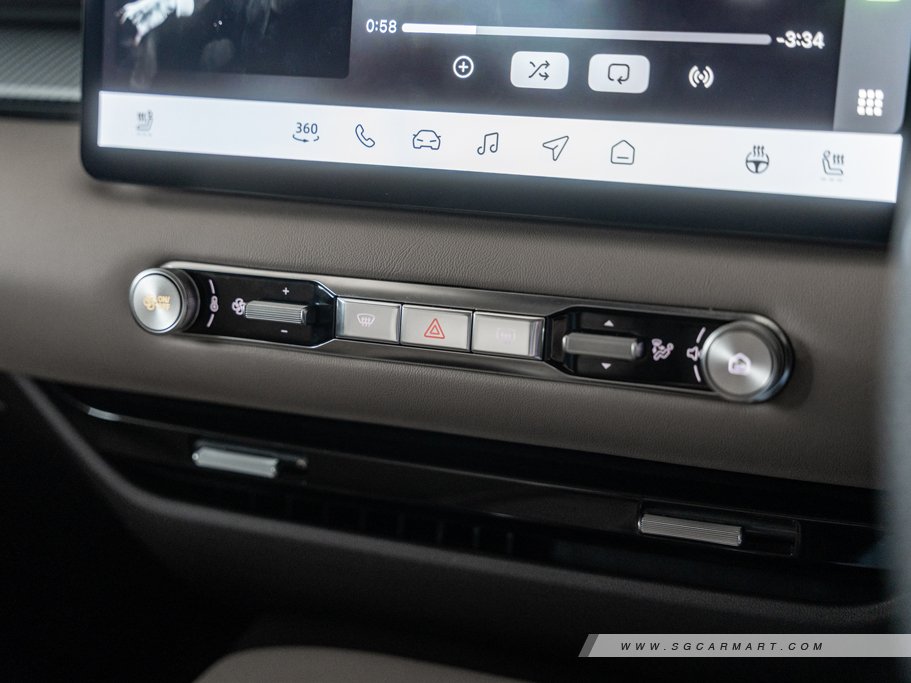 https://i.i-sgcm.com/new_cars/cars/21996/21996_g28