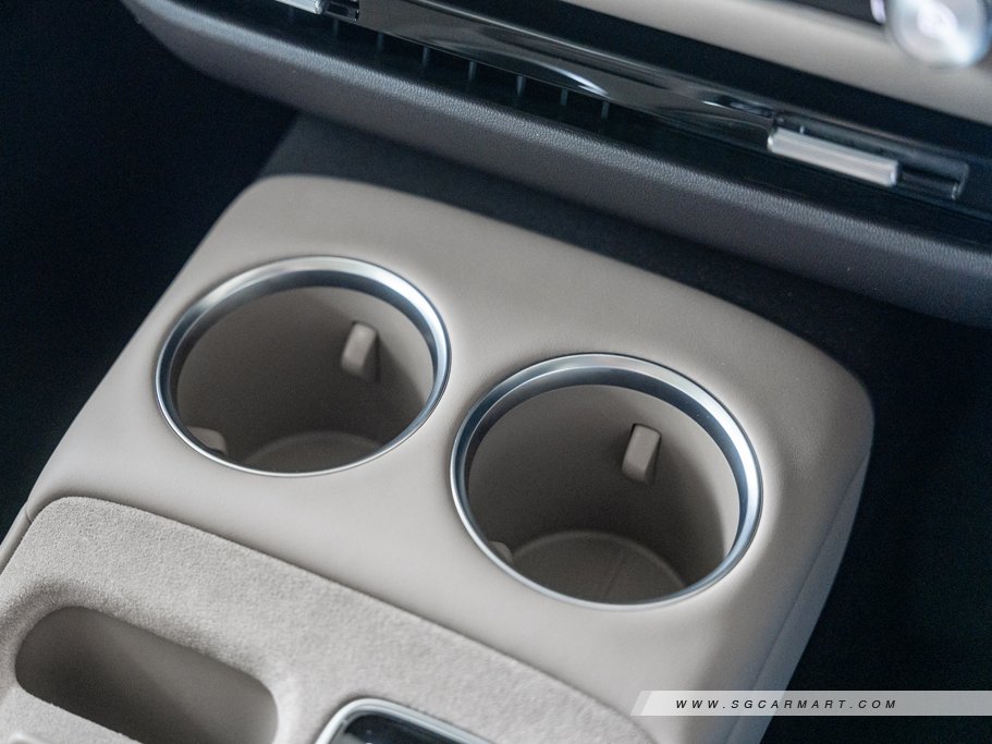 https://i.i-sgcm.com/new_cars/cars/21996/21996_g29
