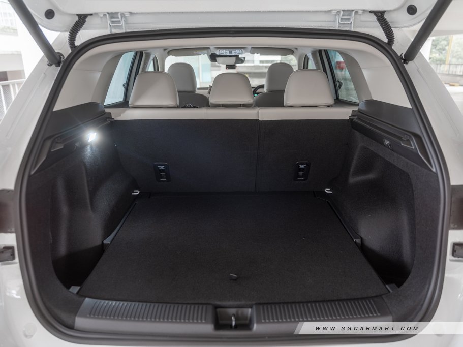 https://i.i-sgcm.com/new_cars/cars/21996/21996_g35
