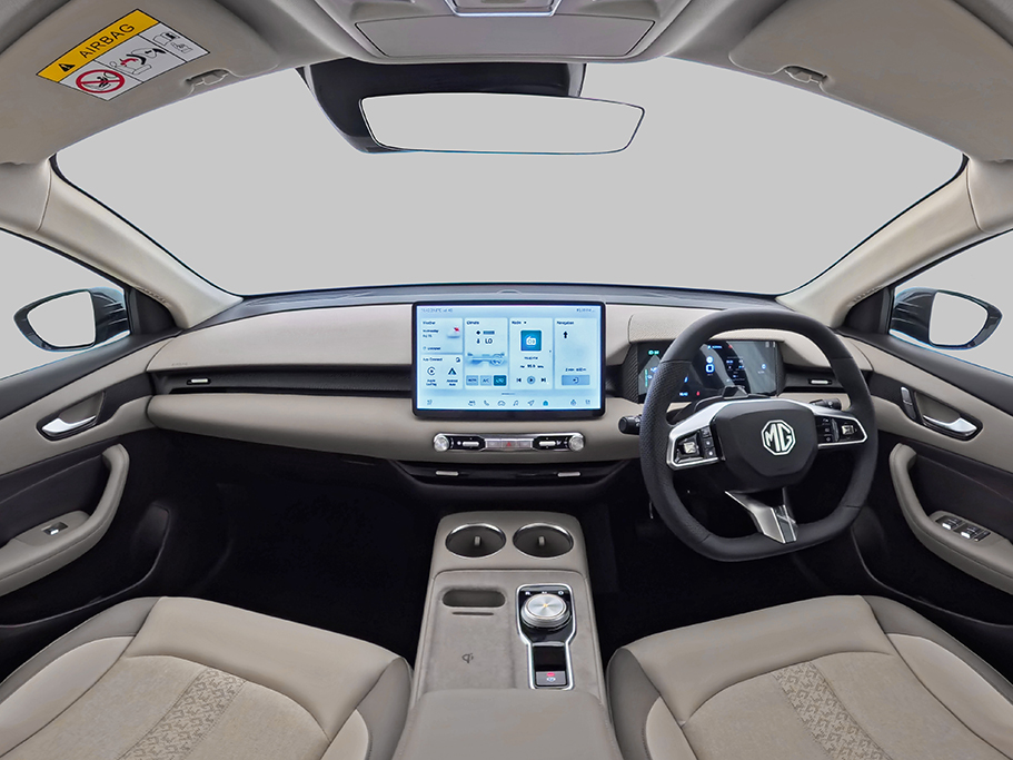 MG Luxury 62kWh 360 thumbnail